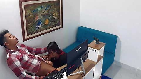 Ebony brunette with a very nice face is fucked in amateur video game