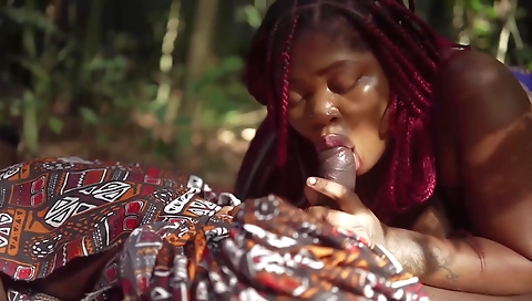 Big booty ebony milf in lingerie and deepthroat video