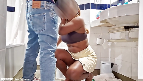 Webcam sex scene of a hot blonde slut sucking cock